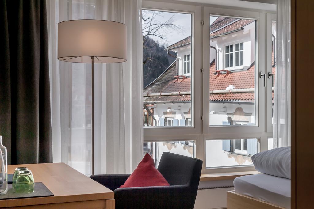 Alpenhotel Krone Пфронтен Екстер'єр фото