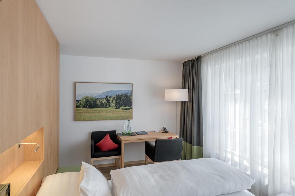 Alpenhotel Krone Пфронтен Екстер'єр фото