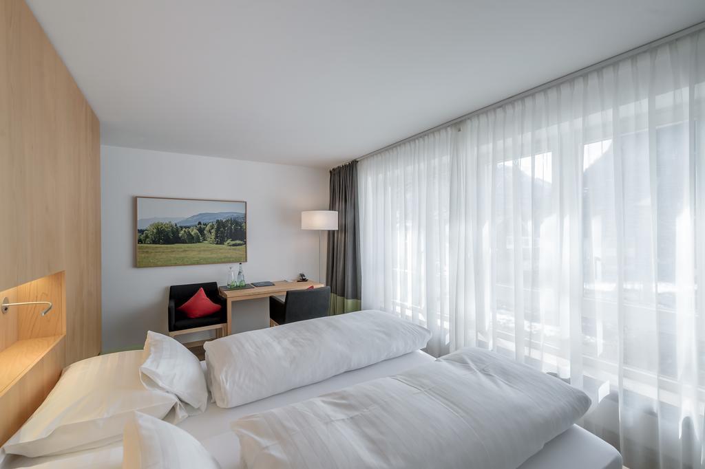 Alpenhotel Krone Пфронтен Екстер'єр фото